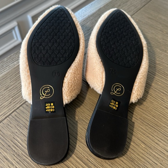 NWOT women’s Chinese laundry Ely shearling (faux fur) mules size 7.5 - Picture 4 of 5
